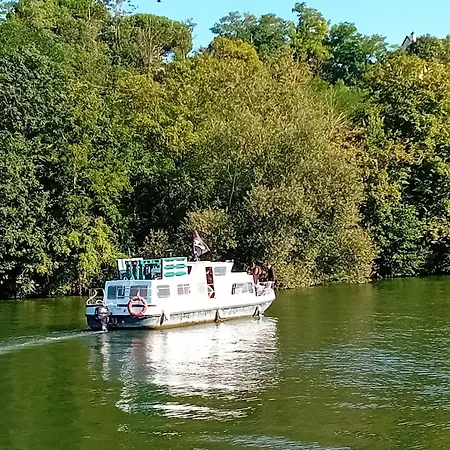 Boat Judy Proche Paris