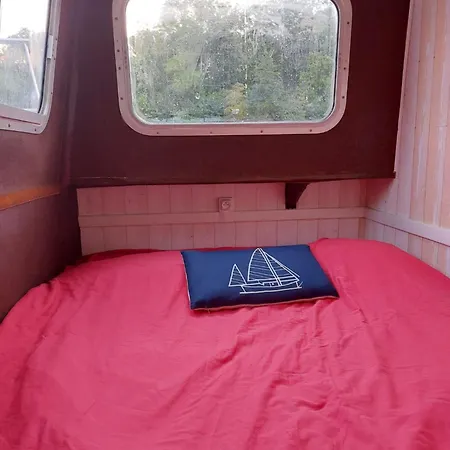 Botel Boat Judy Proche Paris